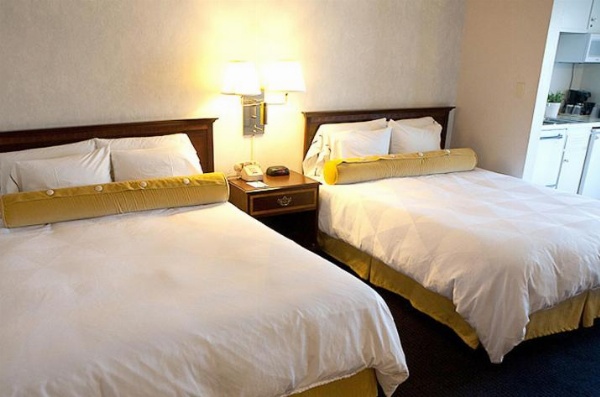Coral Reef Inn & Condo Suites image 21